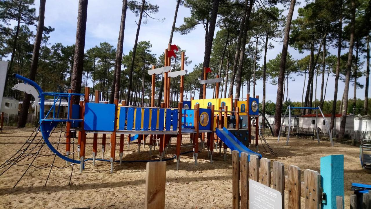 Mobilhome Cote Landaise Les Dunes De Contis 4 Saint-Julien-en-Born Exterior photo
